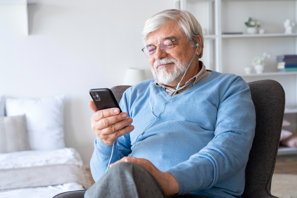 Mobile phones for the elderly: choosing the right phone with confidence